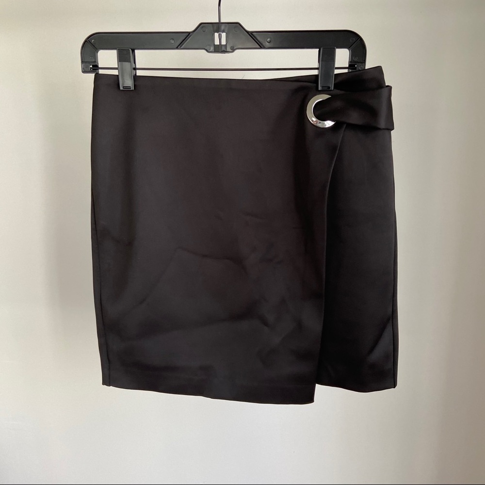 H&M Satin Skirt SZ 6